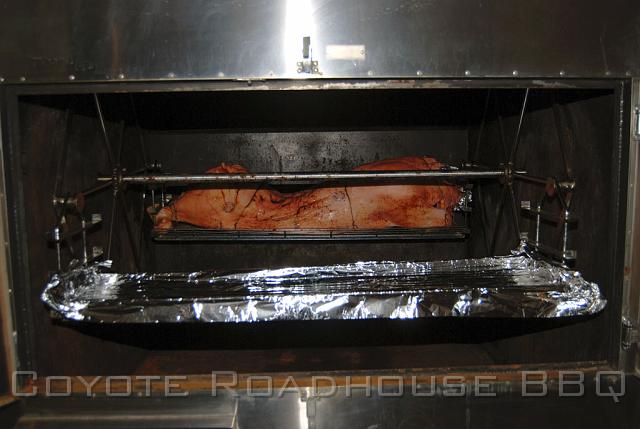 2008_pigroast_001.jpg