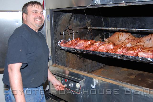 2008_pigroast_008.jpg